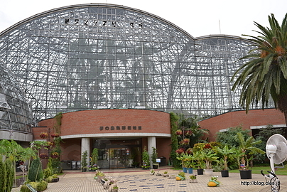 外観 - 夢の島熱帯植物館をゆるりと散策