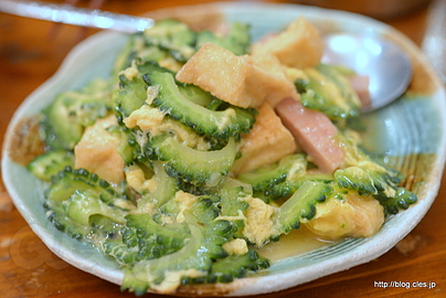 ゴーヤチャンプルー - オアゾで沖縄料理