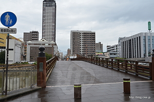 正面から - シーボルトの『日本』にも出てくる常磐橋
