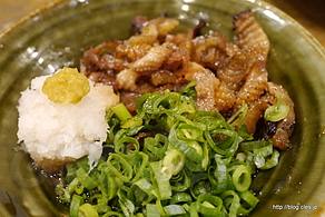 炭火炙りとり皮　日向夏ポン酢 - 品川駅前で宮崎料理