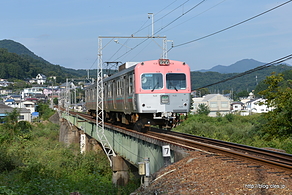 上毛電気鉄道700型（725） - 上毛電気鉄道700型を眺めながら