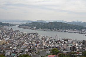 石鎚山からの眺め - 千光寺と石鎚山鎖修行