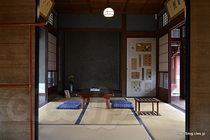 離座敷 - 木蝋資料館（上芳我家住宅）