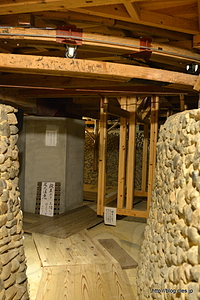奈落 回り舞台 - 創建約100年の歌舞伎劇場「内子座」