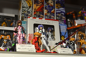 リボルテックヤマグチ（エヴァ関係） - 高知の山奥にあるフィギュアの聖地「海洋堂 ホビー館 四万十」