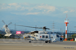 海上自衛隊 SH-60K（21-8443） - 入間航空祭 2014 に出撃（帰投～退場編）