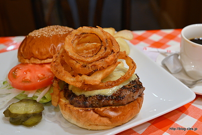 ブルーチーズバーガー＋ホットコーヒー - I-Kousya のブルーチーズバーガー