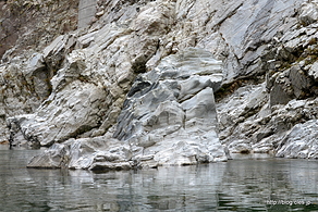獅子岩 - 大歩危（おおぼけ）峡の船下り