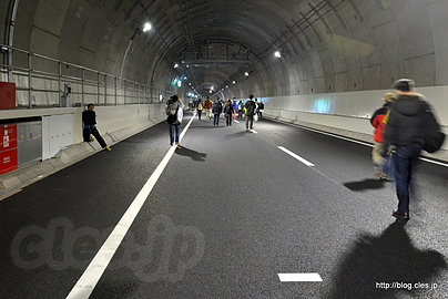 オービスも設置済 - 山手トンネル内にある設備