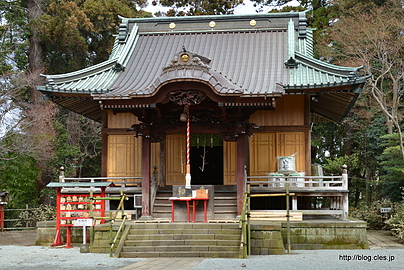 拝殿 - 白笹稲荷神社と痛絵馬