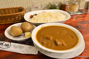 ビーフカレー（大盛） - 欧風カレーの王道 ボンディでランチ