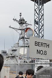近くて遠い USS Mustin DDG-89 見学 - CFAY Spring Festival 2015 でミサイル駆逐艦を見学