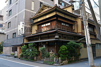 外観 - 神田の老舗、竹むらのあんみつ