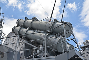 90式艦対艦誘導弾 - ゲディズのホストシップ護衛艦「たかなみ」を見学