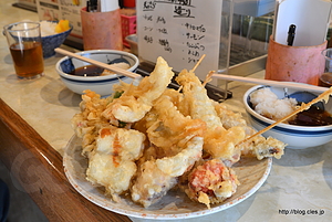 天ぷら盛り合わせ 2000円 - 堺の大吉で朝っぱらから山盛りの天ぷらを