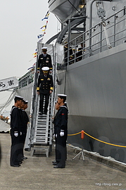 海将が降りてきた - FLEET WEEK 2015 in 吉倉桟橋の護衛艦＋α