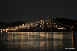 吉倉桟橋 ライトアップ後 - FLEET WEEK 2015 in 吉倉桟橋の護衛艦ライトアップ