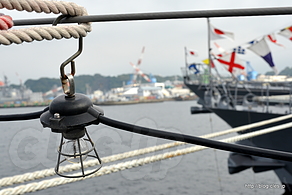 電飾のランプ - FLEET WEEK 2015 のきりしま、むらさめ、あたごの一般公開