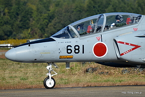 ウェザーチェック後の T-4 （26-5681） - 梅組最後の百里基地航空祭 2015 （ウェザーチェック～航過飛行編）