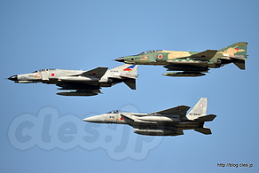 異種編隊飛行 F-15（42-8842）、 F-4（07-8434）、 RF-4（57-6912） - 梅組最後の百里基地航空祭 2015 （ウェザーチェック～航過飛行編）
