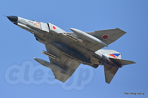 航過飛行をおこなう F-4（07-8434） - 梅組最後の百里基地航空祭 2015 （ウェザーチェック～航過飛行編）