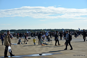 朝のエプロンの様子 - 秋晴れの入間航空祭 2015 （出発～Opening Flt.編）