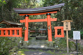御霊水 - 宇佐神宮の境内めぐり