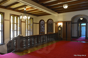 階段（２階） - 駒場公園に建つ洋館（旧前田家本邸）