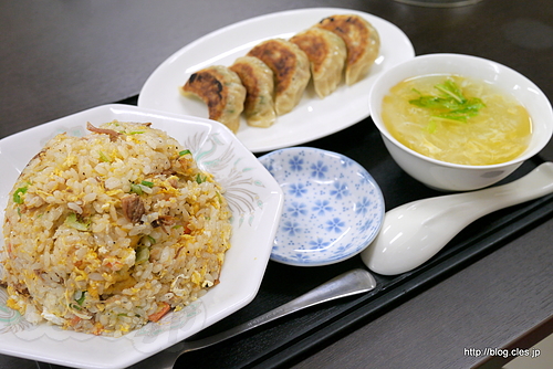 炒飯・餃子セット - 龍盛房で炒飯餃子