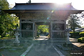 山門 - 常堅寺のカッパ狛犬