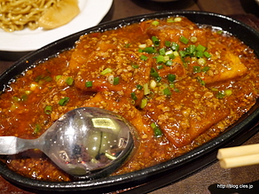 麻婆豆腐 - UDX の盤古殿でゆっくりディナー