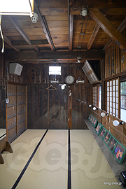楽屋 - 今も現役の芝居小屋「康楽館」