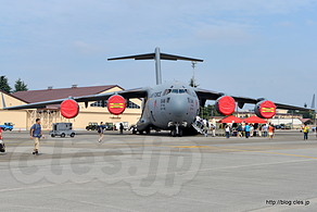 C-17 Globemaster III （HH 55148） - C-17 Globemaster III のコックピットを見学