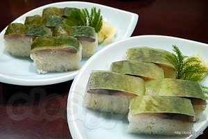 鯖棒寿司、あじ棒寿司 - YUITO の祢保希で土佐料理