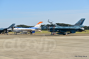 F-2（63-8502, 83-8133） - 地上展示いろいろ（2016 岐阜基地航空祭）