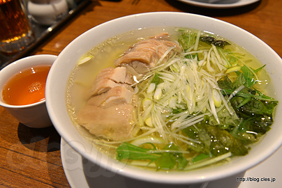 蒸し鶏麺 - 鼎泰豊で小籠包