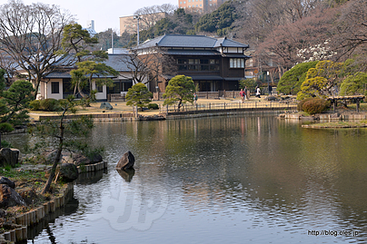 庭園全景 - 「新江戸川公園」が「肥後細川庭園」に