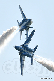 本日２度目のタッククロス - ブルーインパルス 午後の部（松島基地航空祭 2017）