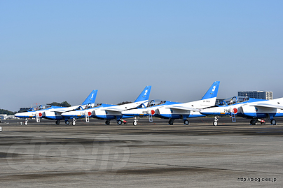 ブルーインパルスの前 - 今年も始発で入間航空祭へ（入間航空祭 2017） 