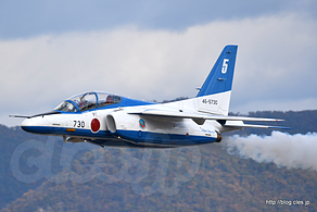 離陸する5番機（46-7530） - 時雨のブルーインパルス