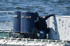  - テロ容疑船捕捉・制圧訓練（海上保安制度創設70周年記念観閲式及び総合訓練）