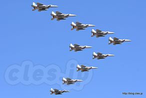 F-15 10機の大編隊飛行 デルタ? - F-15 の編隊飛行（'18 航空祭 in KOMATSU）
