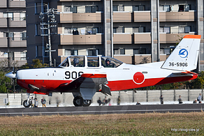 着陸した T-7（36-5906） - 飛実団の機動飛行（岐阜基地航空祭 2018）