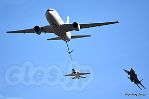 KC-767（87-3601）、F-2（63-8502）、F-15（32-8942） 模擬空中給油 - 飛実団の機動飛行（岐阜基地航空祭 2018）