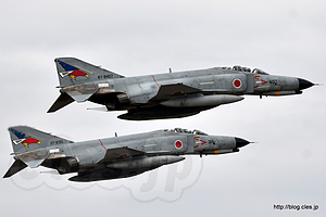 F-4EJ改（87-8407, 37-8315） 編隊離陸 - ファントムだらけの百里基地（平成30年 百里基地航空祭）