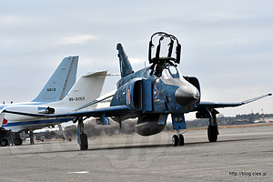 RF-4E（47-6905）タキシング - ファントムだらけの百里基地（平成30年 百里基地航空祭）
