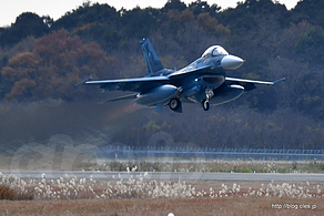 F-2（93-8550）離陸 - 帰投を見届けていたら・・・（平成30年 百里基地航空祭）
