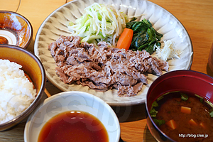 牛ロースバタ焼 - ざくろ 室町店