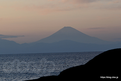 富士山 - 城ヶ島から夕日を眺める