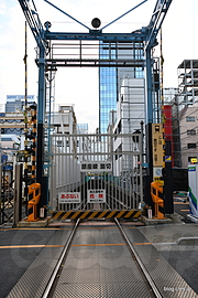南側 - 地下鉄銀座線の踏切に行ってみた
